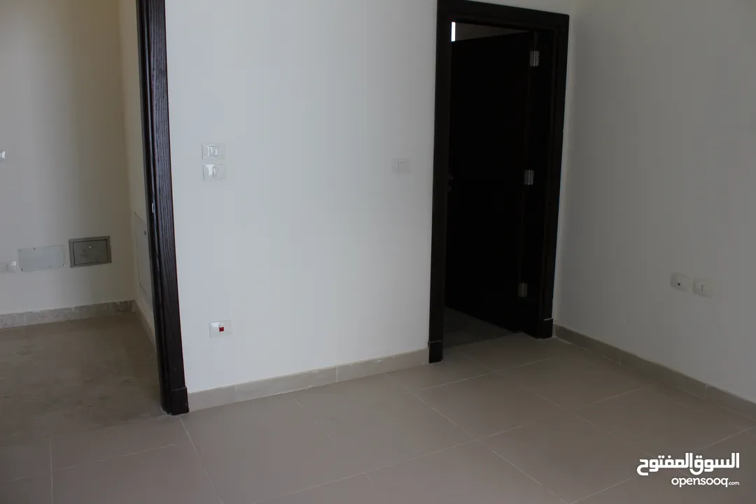 شقة غير مفروشة للإيجار 180م2 ( Property 11316 )-175081081
