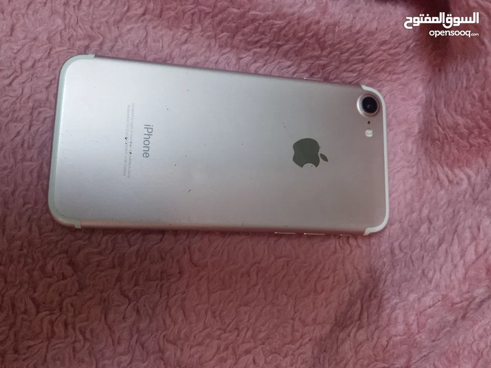 ايفون  7 هواوي  P30 lite