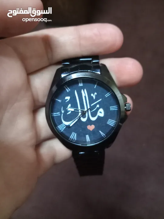 ساعة للبيع حزام معدني اسود