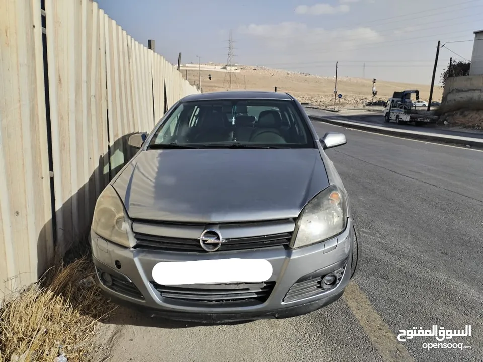 اوبل استرا المانية قوية جدا للبيع هانشباك كراسي جلد فتحة بانوراما جير اتوماتيك 5.سرعات