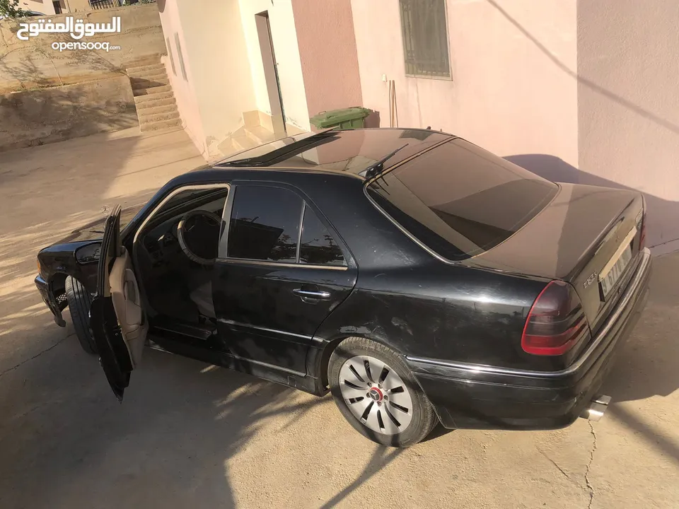 Mercedes-Benz C220 CDI (2000) للبيع
