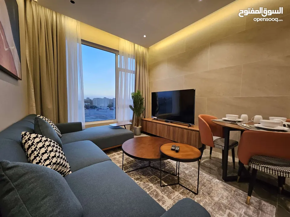 شقق سكنية فاخرة مفروشة بالكامل بإرقى الاثاث شاملة للماء والكهرباء . انترنت مجاني