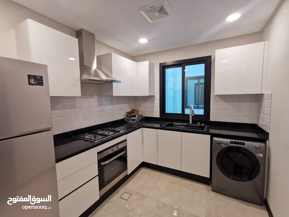 Semi-Furnished 2BHK Apartment in Janabiyah – With Swimming Pool!