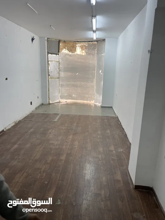 محل تجاري وسط رام الله للضمان