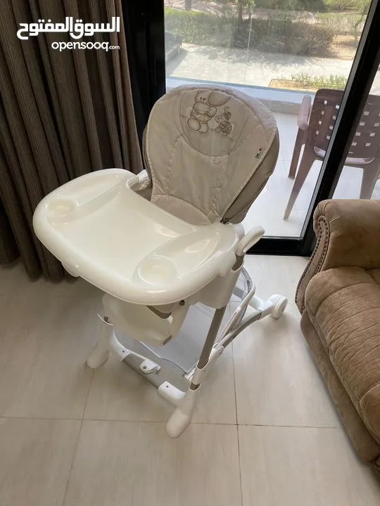 Baby feeding chair