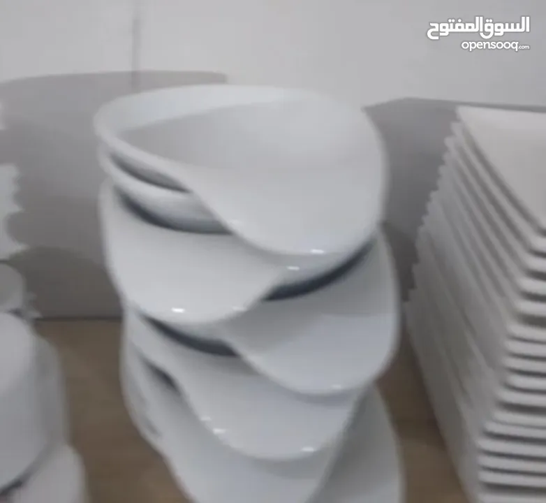 تشكيلة صحون تقديم حليبي