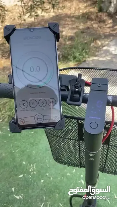 سكوتر شاومي كهربائي  المواصفات:  ثلاث وضعيات قيادة:  Eco Mode:  السرعة: 10 كم/ساعة  ا
