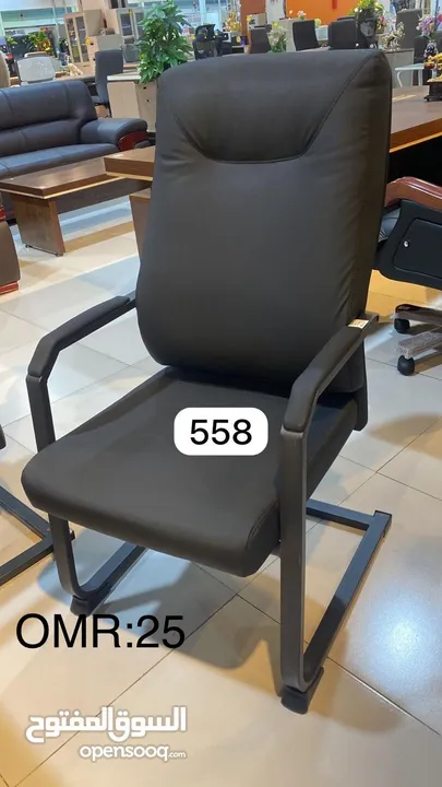 OFFICE CHAIRS ALL DESIGH AVAILABLE /مکتب کراسي کلو ڈيزاءن موجود