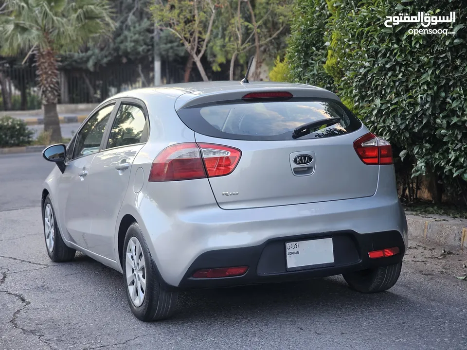 كيا ريو 2012 محرك 1600cc بحالة الوكالة
