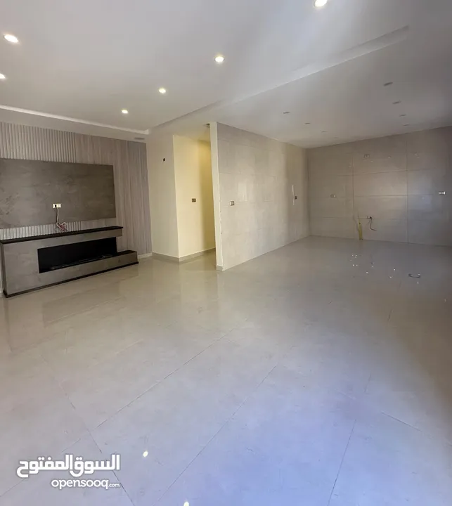 تشطيب فندقي مع تدفئة راكبة قرب امن ضاحية الرشيد