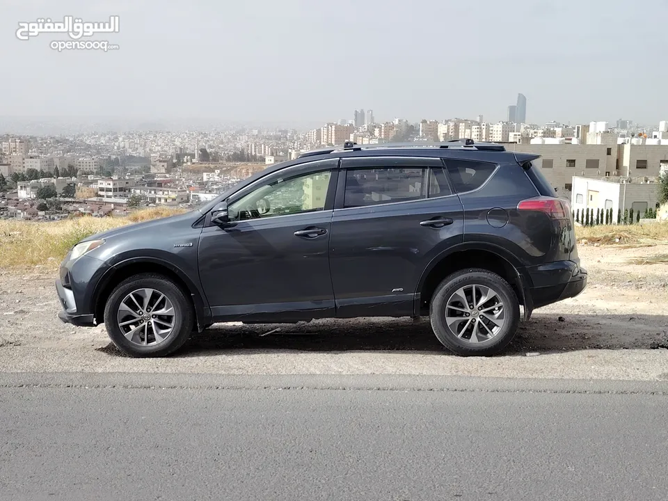 تويوتا رافور 2018 XLE فحص 2 جيد مرفق