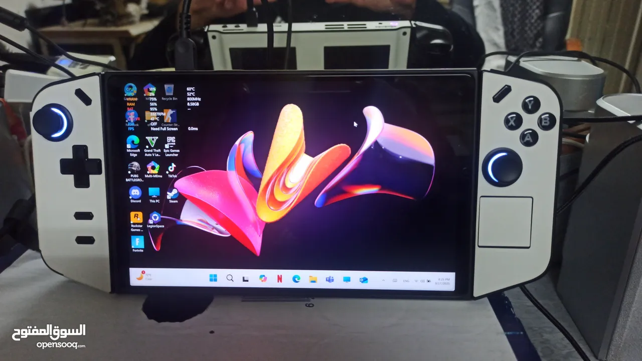 lenovo legion go  كرت شاشةamd ryzen z1extrem