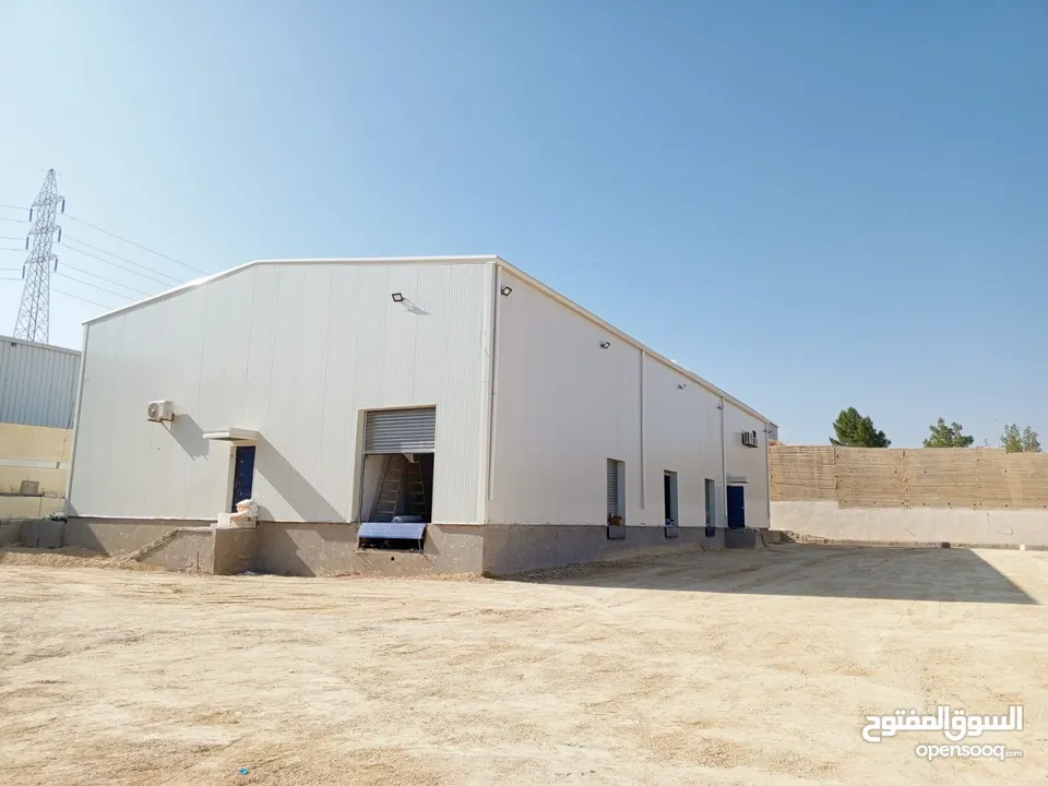 لتنفيذ جميع أعمال الإنشاءات والهياكل المعدنية والصيانة والتشطيبات