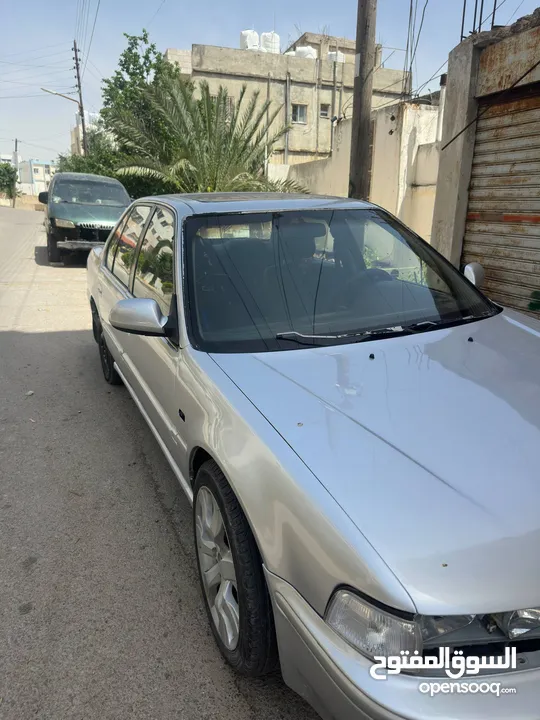 هوندا اكورد للبيع او للبدل