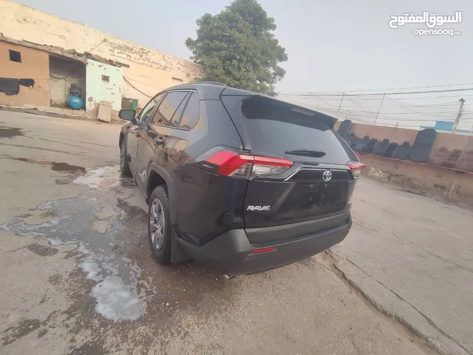 راف 4 2021 LE 4wd جات ذه اسبوع اتوماتيك ايصانص مافات ارقمت كاطعة 22000 الف كلم ا