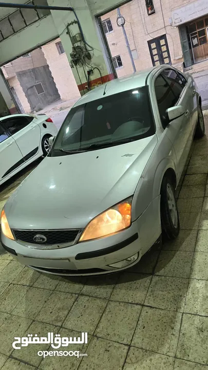 فورد مونديو