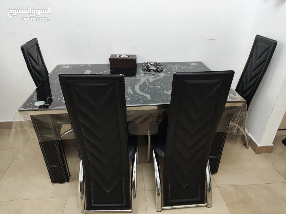 Safa (2+1+1) and dining table with 6 chairs for sale