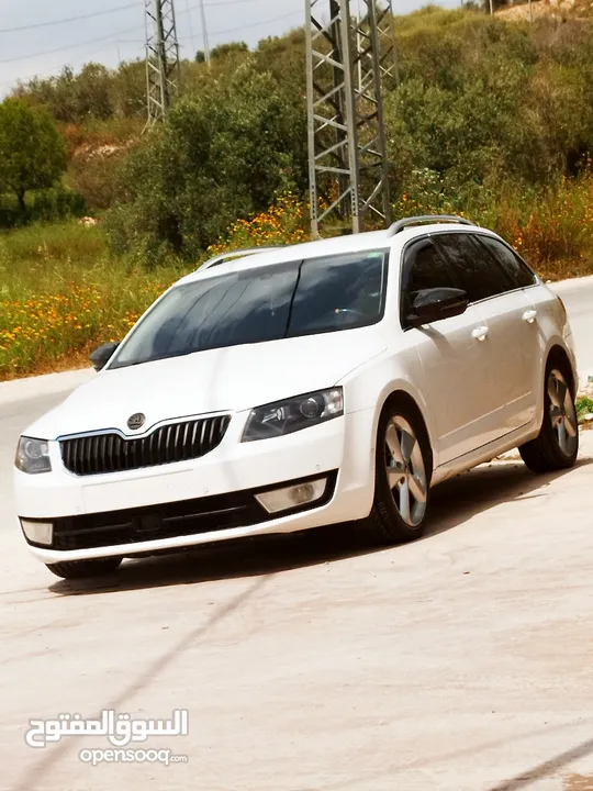 اوكتافبا فل