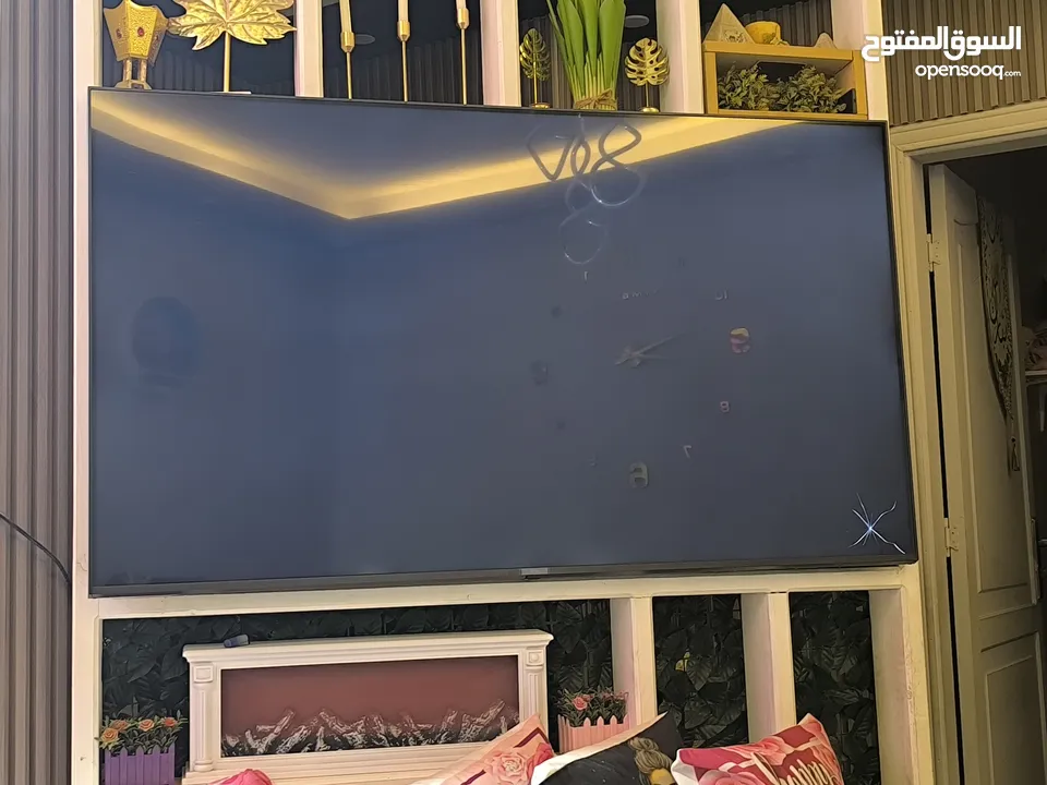 شاشه lG مكسوره