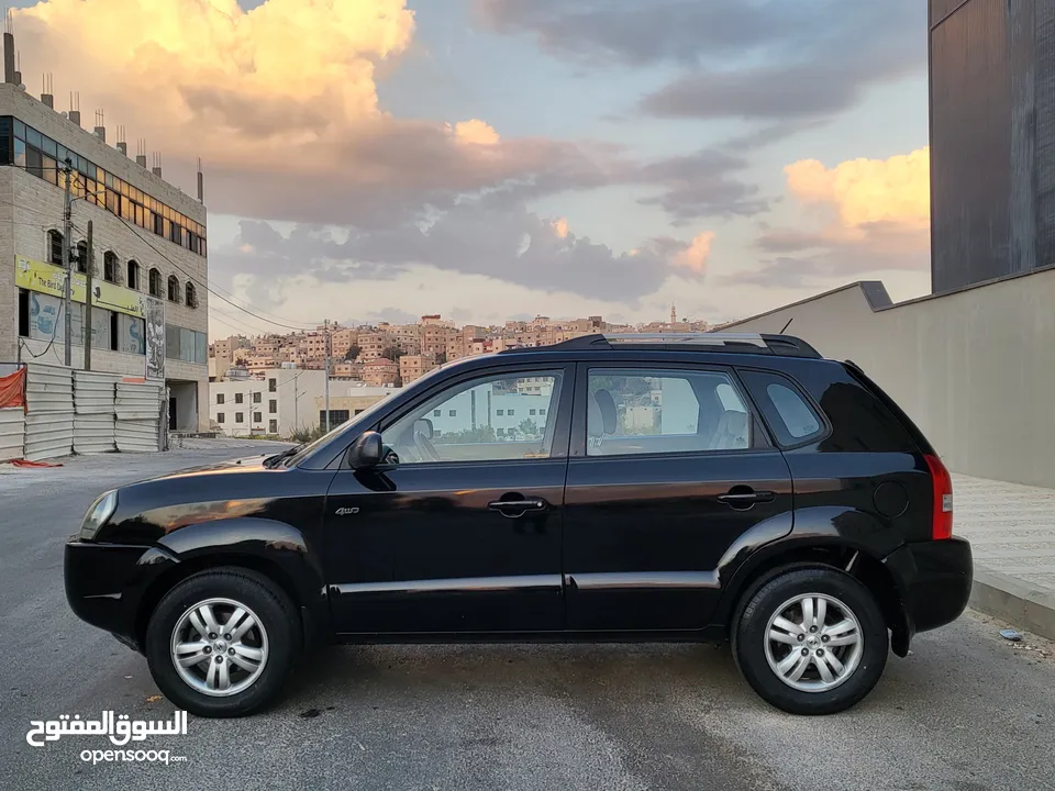 توسان 4×4 وارد وكاله مالك واحد 7 جيد