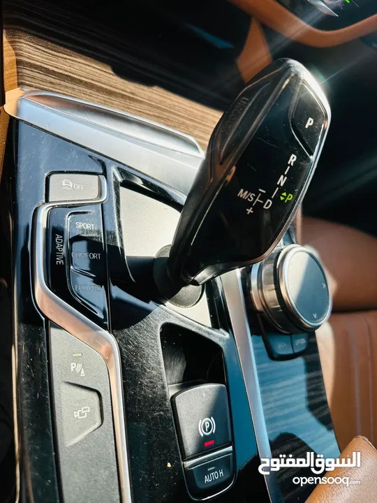 للبيع بي ام 530i بنزين فللل ملغمه 2019 كااشش فرممم