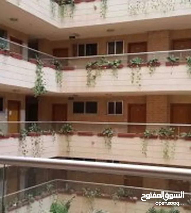 شقة مفروشة للبيع بالقرب من الجامعة الأردنية