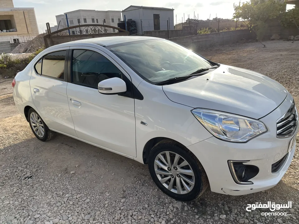 متسوبيشي اتراج 2015