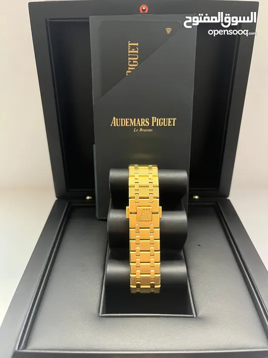 AP Royal Oak Chronograph – 41mm Yellow Gold Blue Tapisserie Dial  Full Package