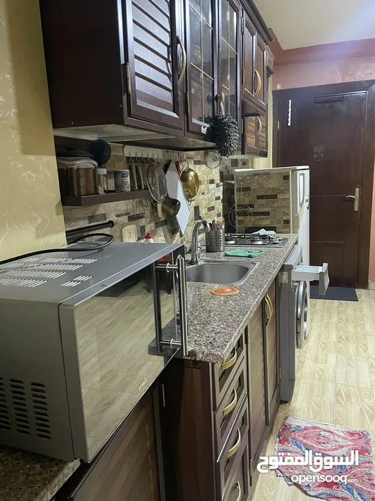 ستوديو فاخر مفروش بجانب مطعم ورد تلاع العلي / عائلات