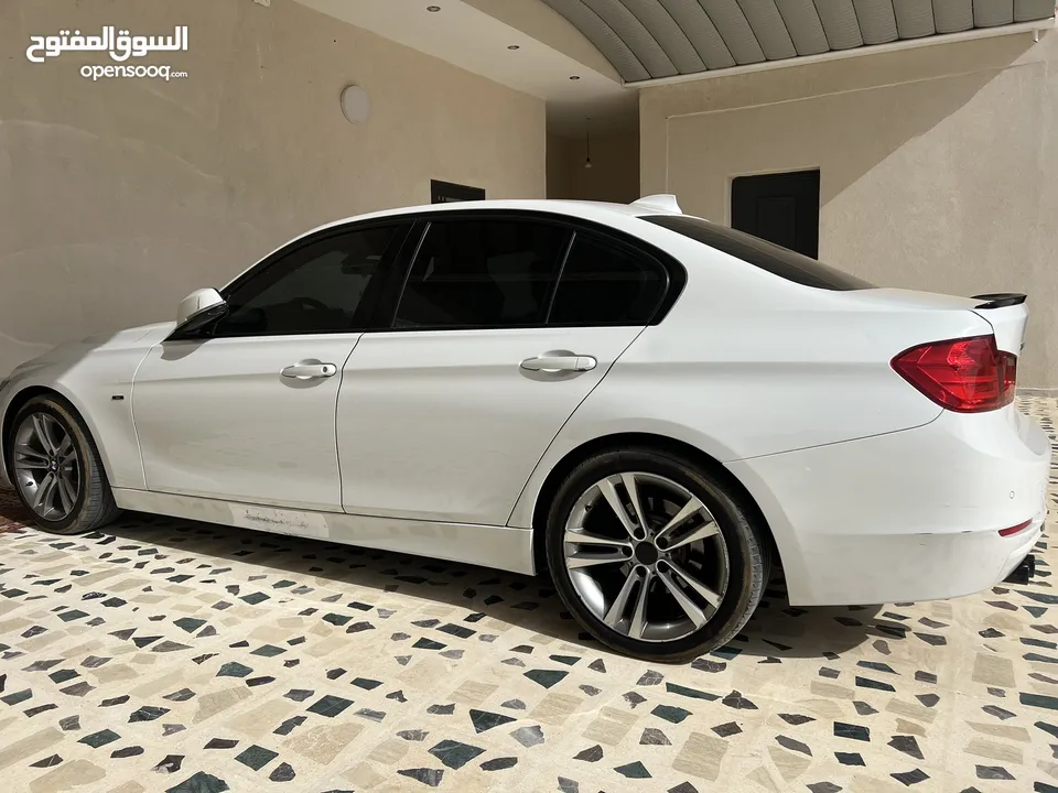 بي ام W 328