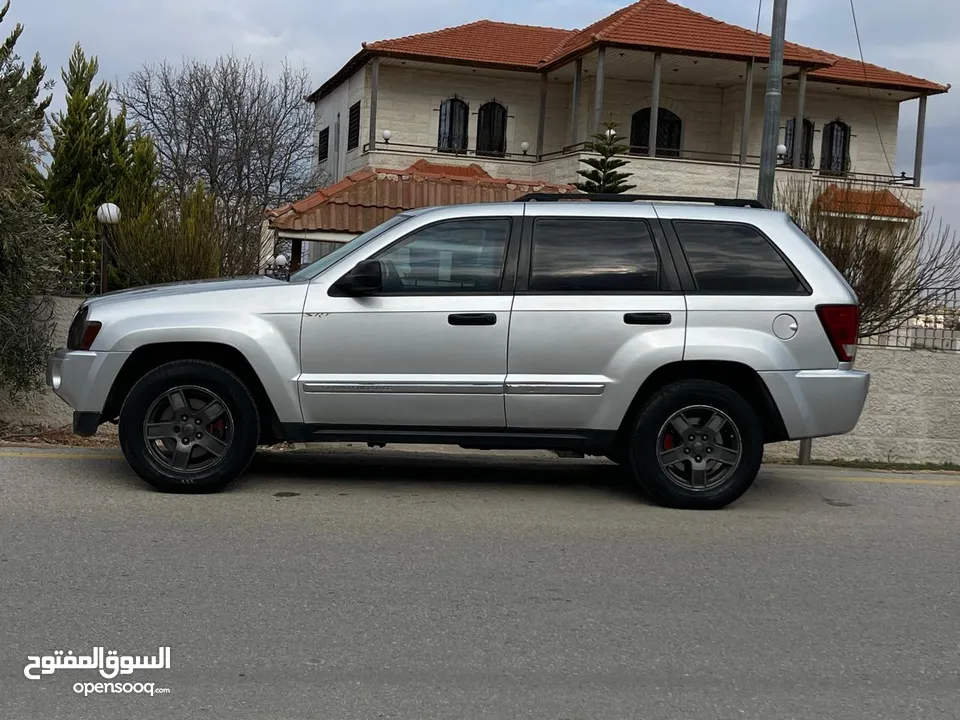 جيب شروكي فل كامل من غير فتحه بوضع الشركه بسعر مناسب للجادين فقط