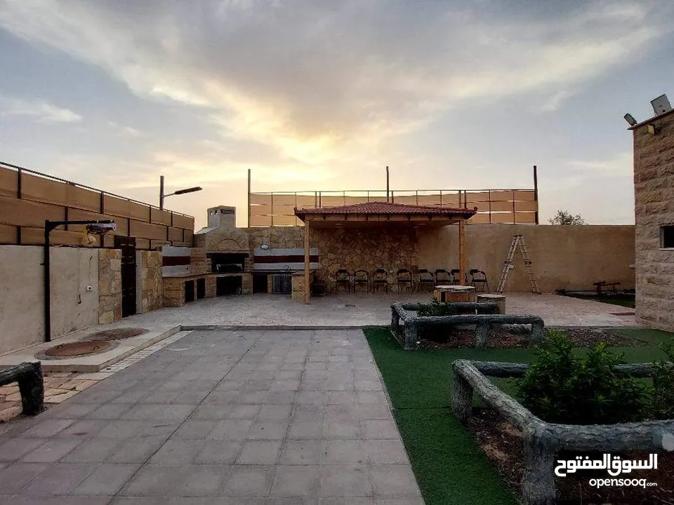أكبر وفخم مزرعة في عمان مجهزة بالكامل للحفلات  زفاف/حنا/خطوبة/تخرج  اقوى العروض ل فترة محدودة