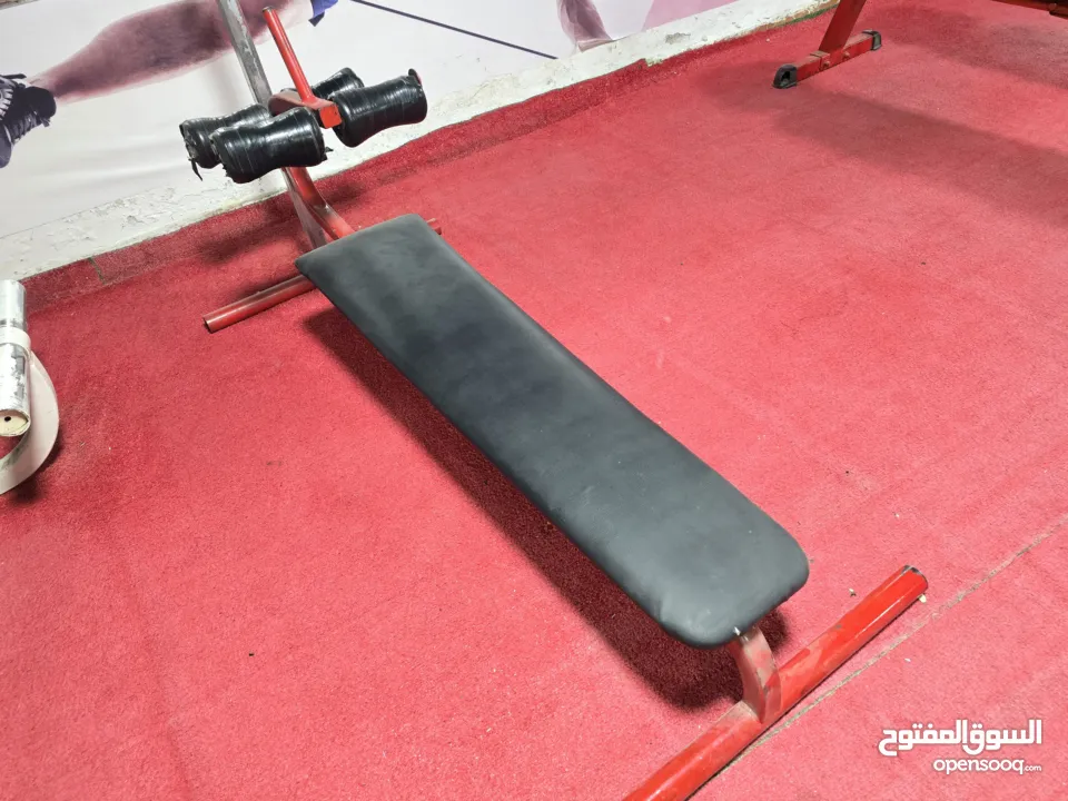 نادي حديد كامل الاجهزة