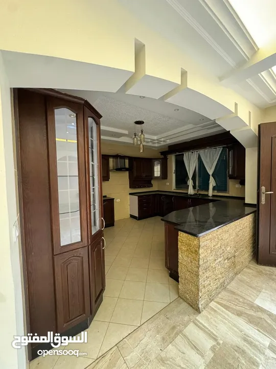 شقة غير مفروشة للإيجار ( Property 43230 )-174893935