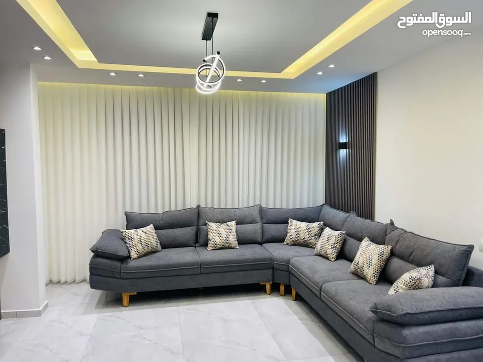 ستائر حصري 2025