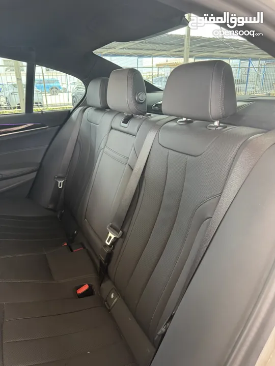 Bmw 530 e 2021 plug-in غير مكمركة