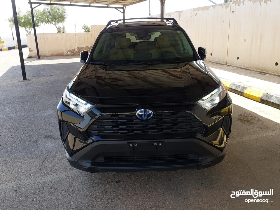 تويوتا RAV4 2022 XLE بسعرر مغرري