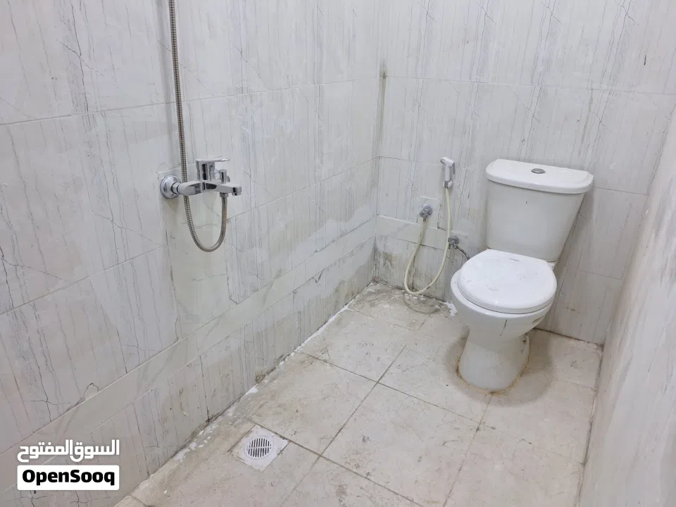 للبيع بيت بالرفاع الشرقي مجدد بالكامل