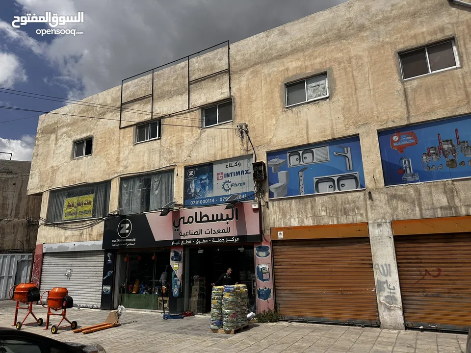 محلات ومعارض للايجار في شارع عبدالكريم الحديدي الحيوي في ابو علندا مقابل كازية الدهاج