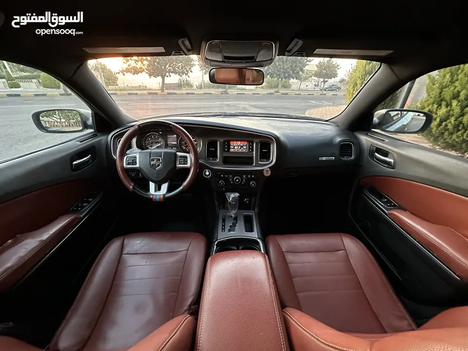 Dodge charger model 2011 (3600cc) for sale