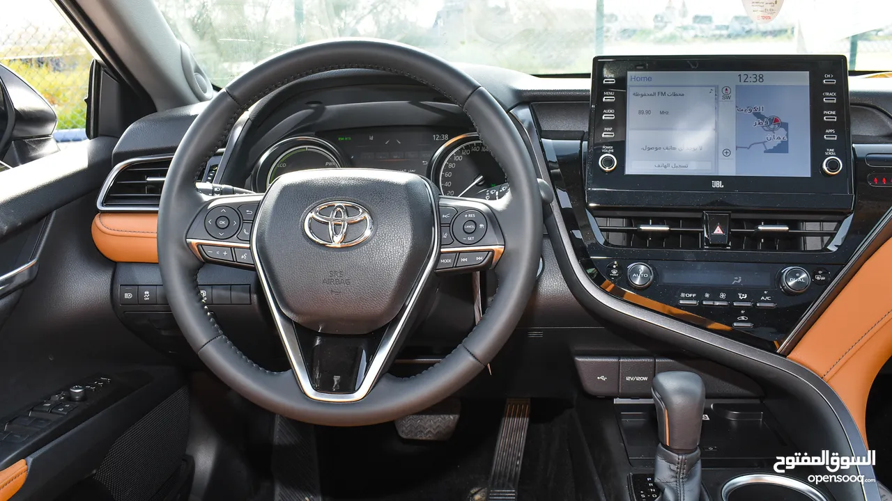 TOYOTA CAMRY LUMIERE 2.5L HYBRID 2024 GREY COLOR