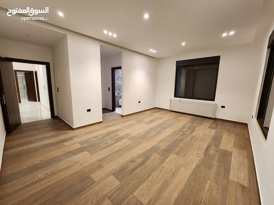 شقة للبيع على طريق المطار ( البنيات ) ref : 14366