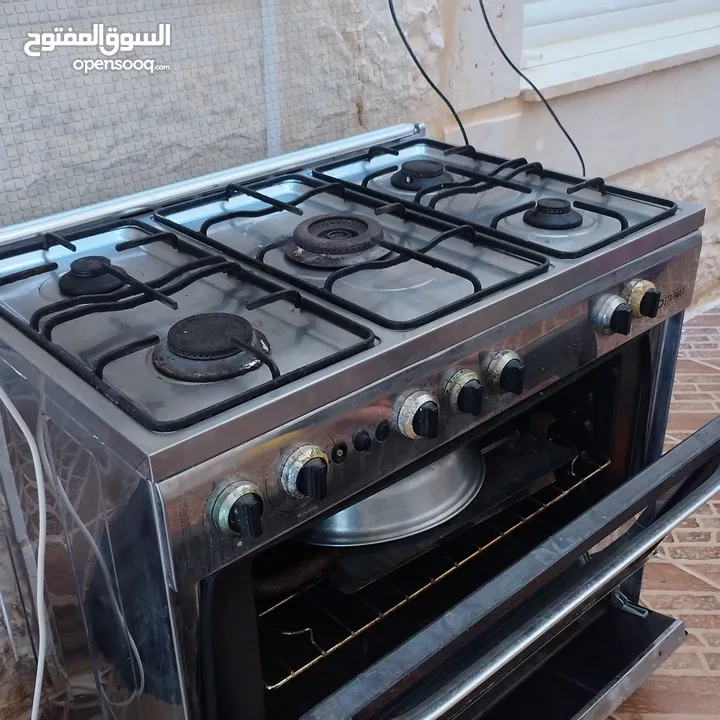 بأسعار خيالية