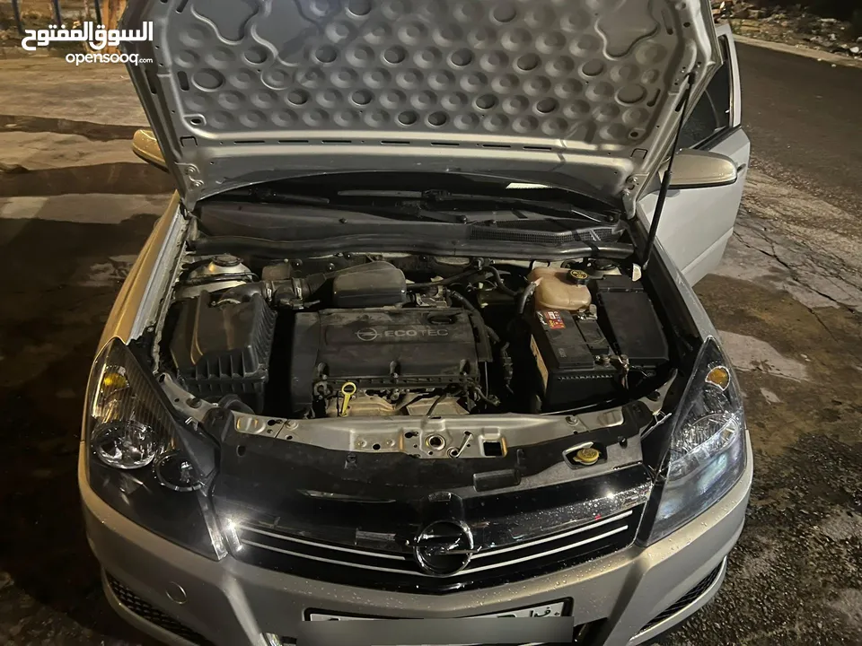 اوبل استرا موديل 2006