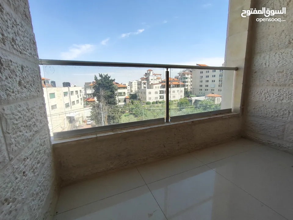 شقة جديدة غير مفروشة للايجار في الماصيون قرب فندق الميلينيوم
