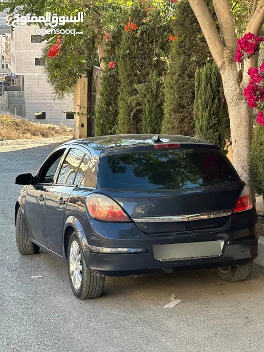اوبل استرا 2006