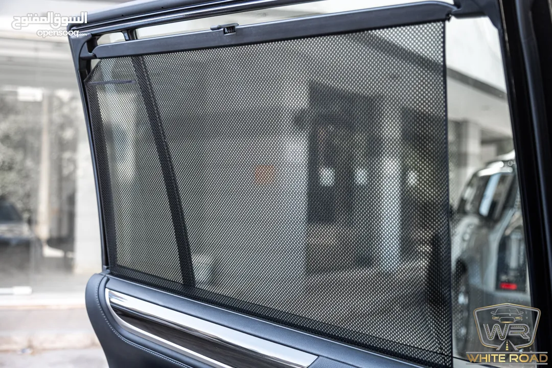 Lexus Lx570s 2019   السيارة وارد الشركة و قطعت مسافة 123,000