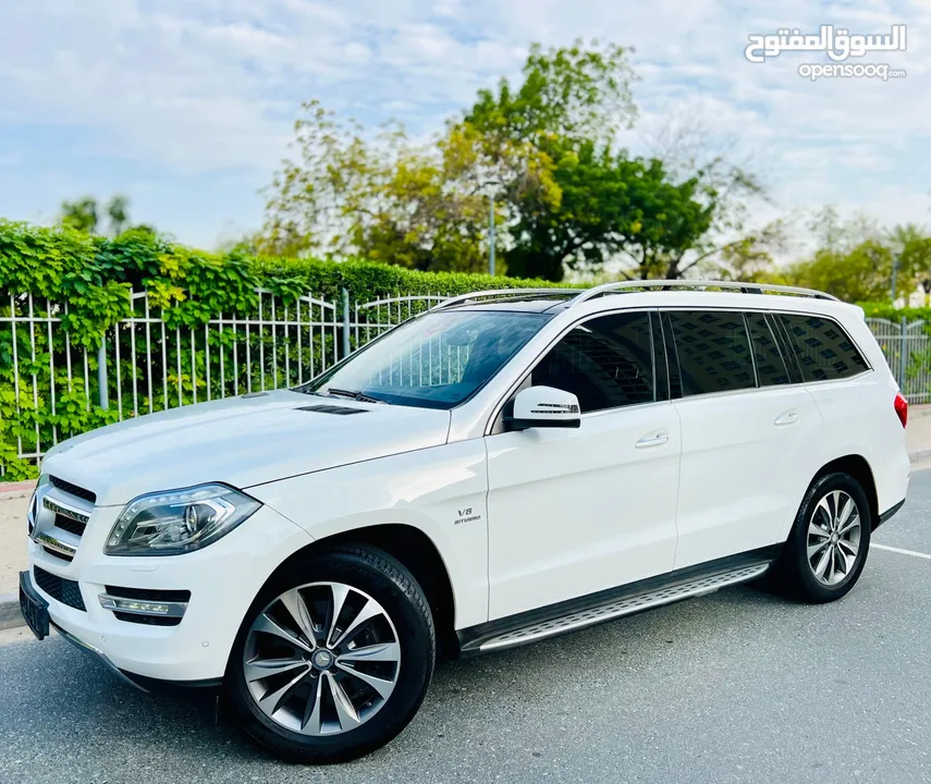 An Excellent And Clean MERCEDES GL500 2016 WHITE GCC