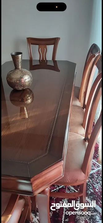 غرفه سفره شبه جديدة خشب زان