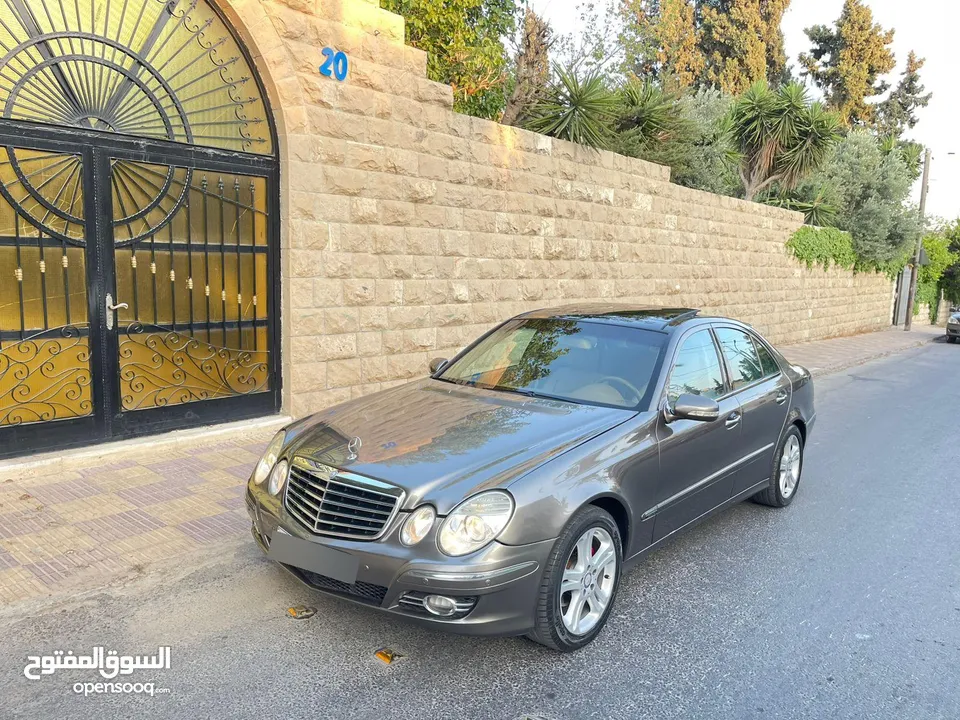 مرسيدس E200 فل كامل بانوراما موديل 2007